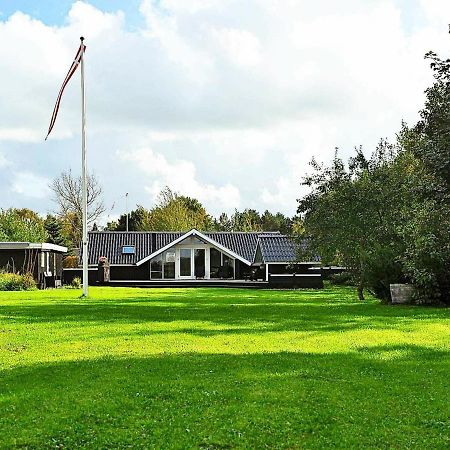 6 Person Holiday Home In Ansager Exteriör bild