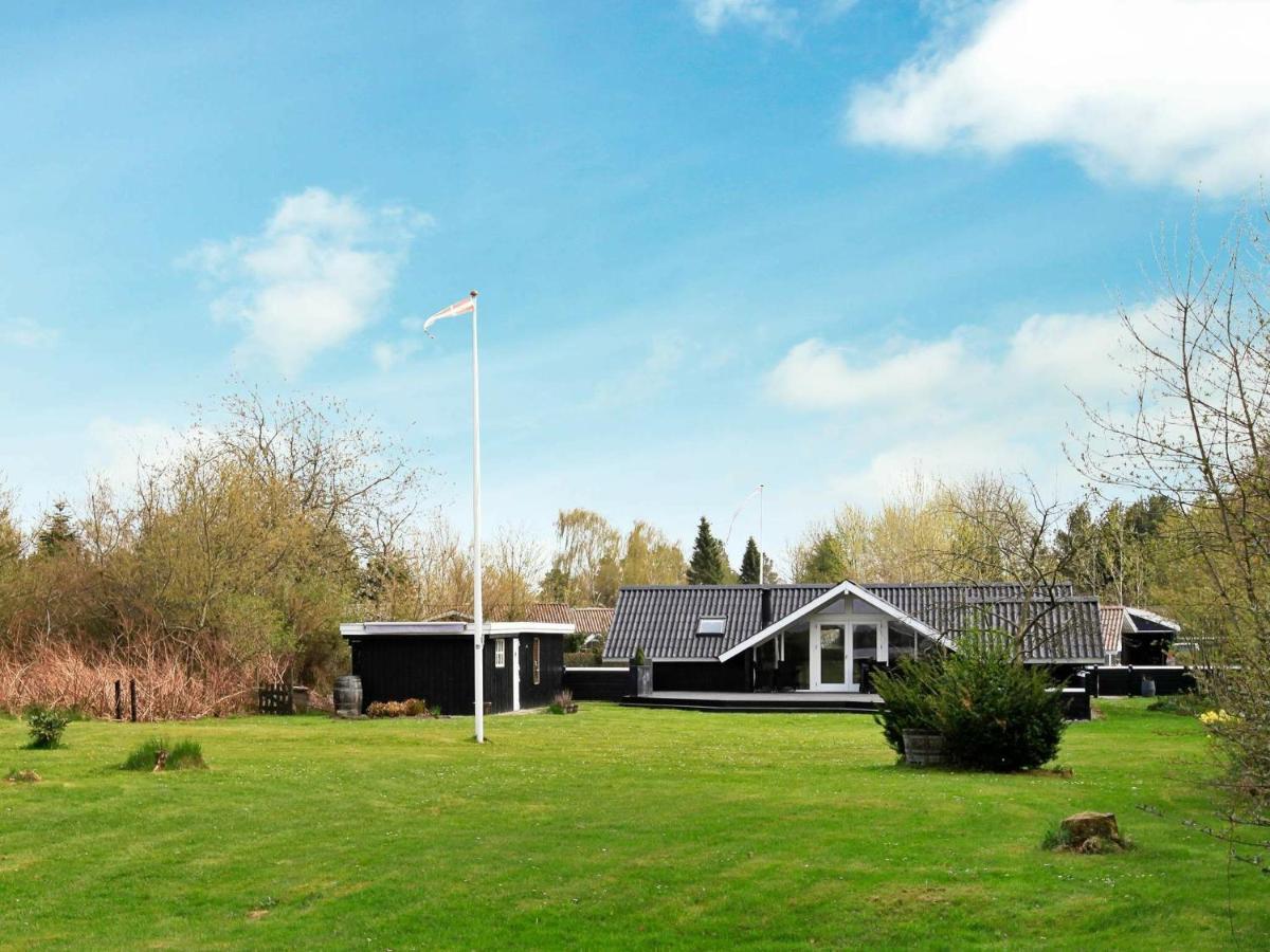 6 Person Holiday Home In Ansager Exteriör bild